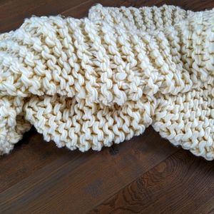 Chunky knit blanket